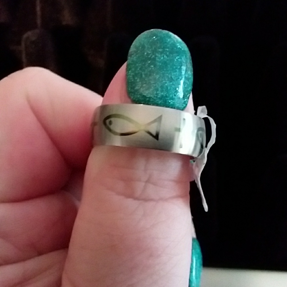 $5 SALE  Today.                                     Stainless Steel fish Ring